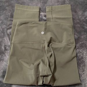 Lululemon Wunder Under Crop